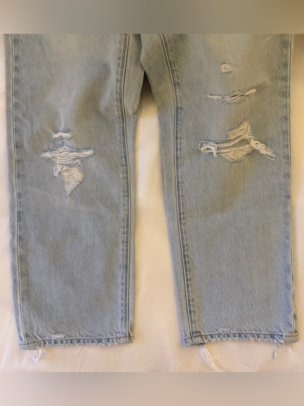 *NWT* GAP Denim Mid-Rise Boyfriend Jeans - Light Wash, Size 27/4 Petite - Picture 5 of 11